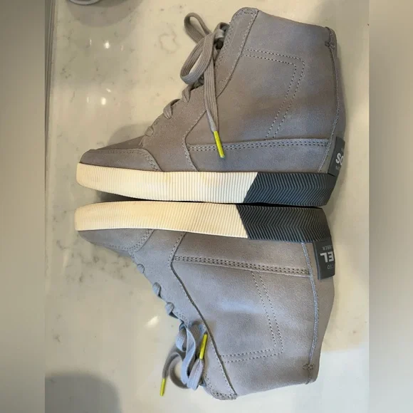 Sorel Women’s Out And About Wedge II Light Gray ankle boots - Picture 4 of 4